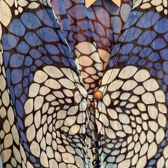 Blue and Green Patterned Women's cover up - Picture 4 of 7